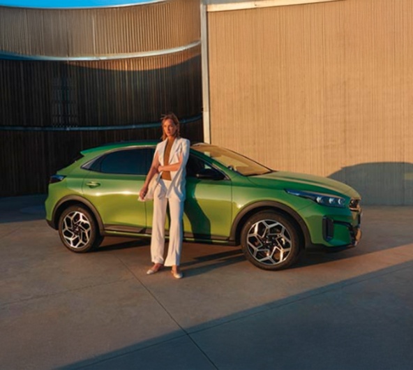 Kia XCeed 1.0 T-GDi DYNAMIC Desde 269€ / Mês* Kia XCeed 1.0 T-GDi DYNAMIC Desde 269€ / Mês*