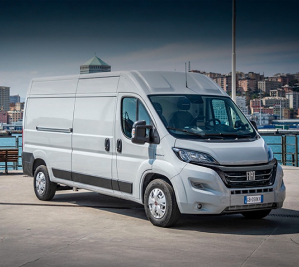 Novo e-Ducato 280cv 110kWh Furgão Maxi LH2 - Série 3* Novo e-Ducato 280cv 110kWh Furgão Maxi LH2 - Série 3*