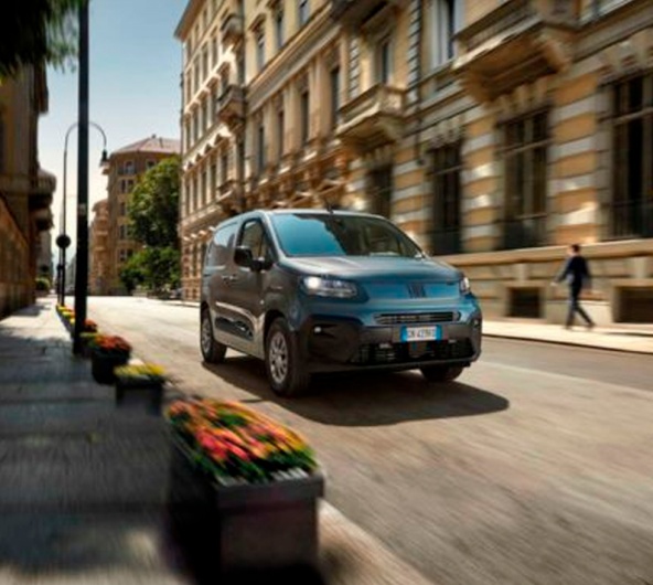 FIAT DOBLO POR 239€ / Mês + IVA FIAT DOBLO POR 239€ / Mês + IVA