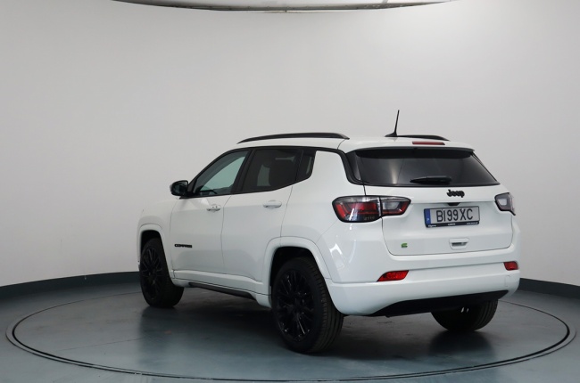 Jeep COMPASS MHEV MY23 High Altitude 1.5 e-Hybrid 48V 130cv 4X2 DCT E6.4 Jeep COMPASS MHEV MY23 High Altitude 1.5 e-Hybrid 48V 130cv 4X2 DCT E6.4