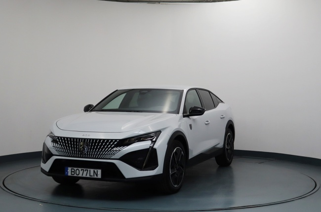 Peugeot 408 GT Puretech 1.2 130 CV Peugeot 408 GT Puretech 1.2 130 CV