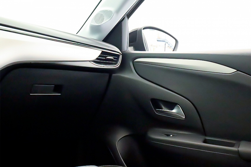 Opel Corsa 5P EDITION 50 KW