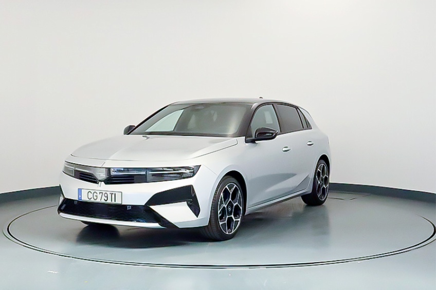Opel ASTRA 5P GS Hybrid