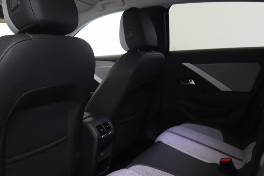 Opel Astra Elegance SP 1.6 PHEV