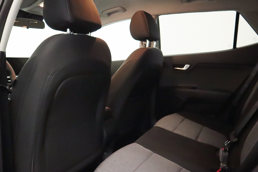 Kia Stonic 1.0T-GDi 6MT DRIVE