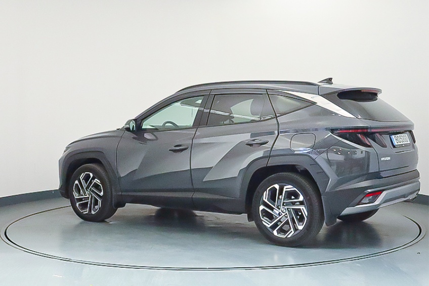 Hyundai TUCSON HYBRID