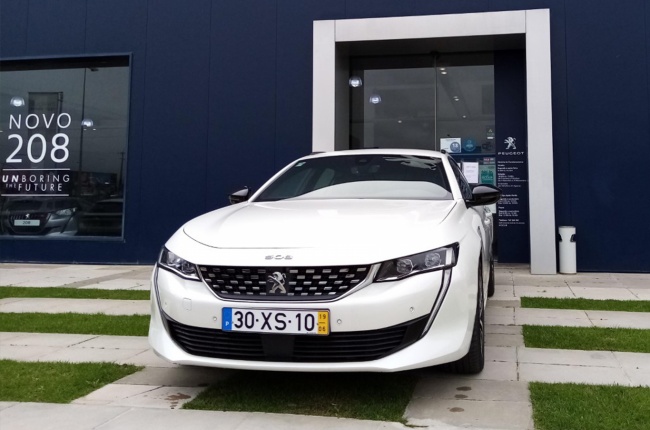 Peugeot 508 SW GT 2.0 BlueHDi 180cv EAT8 Peugeot 508 SW GT 2.0 BlueHDi 180cv EAT8