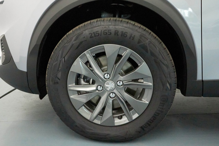 Peugeot 2008 E Active Pack 136 Cv