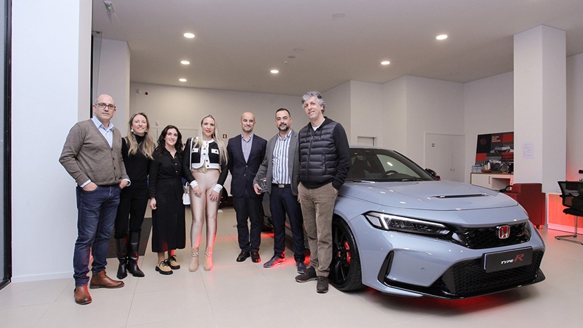 Honda entrega 1ª unidade do Civic Type R em Portugal