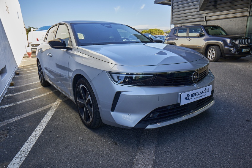 Opel Astra Elegance 1.2T 130 Cv