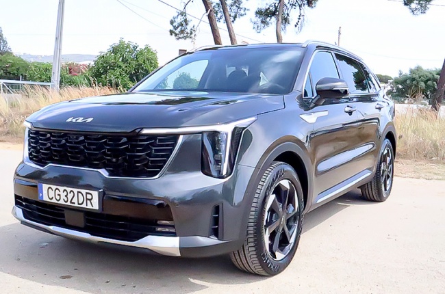 Kia SORENTO  HEV 2WD 6AT CONCEPT+SRF