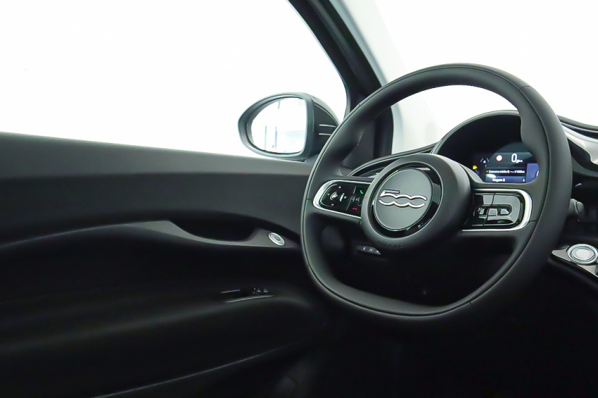 Fiat 500 H�BRIDO ICON