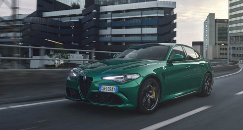 Alfa Romeo Giulia Quadrifoglio eleito “Best Performance Car for Thrills” na edição de 2023 dos Prémios “What Car? Car of the Year”