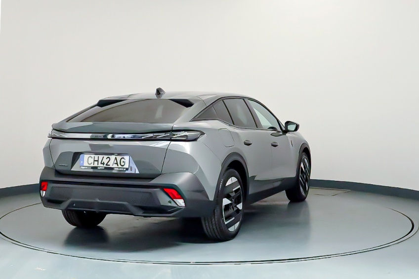 Peugeot 408 GT PLUG-IN HYBRID 240CV e-DCS7