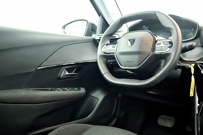 Peugeot 208  STYLE HYBRID 110CV e-DCS6 STYLE