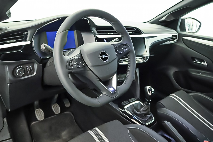 Opel CORSA GS