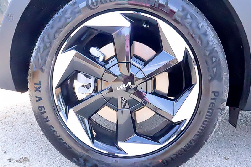Kia SORENTO  HEV 2WD 6AT CONCEPT+SRF