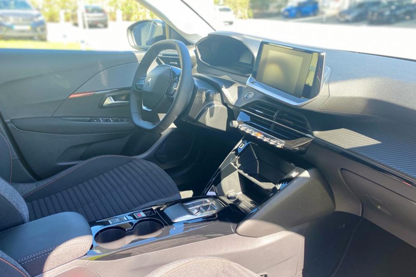 Peugeot 208 E Active Pack 136 Cv