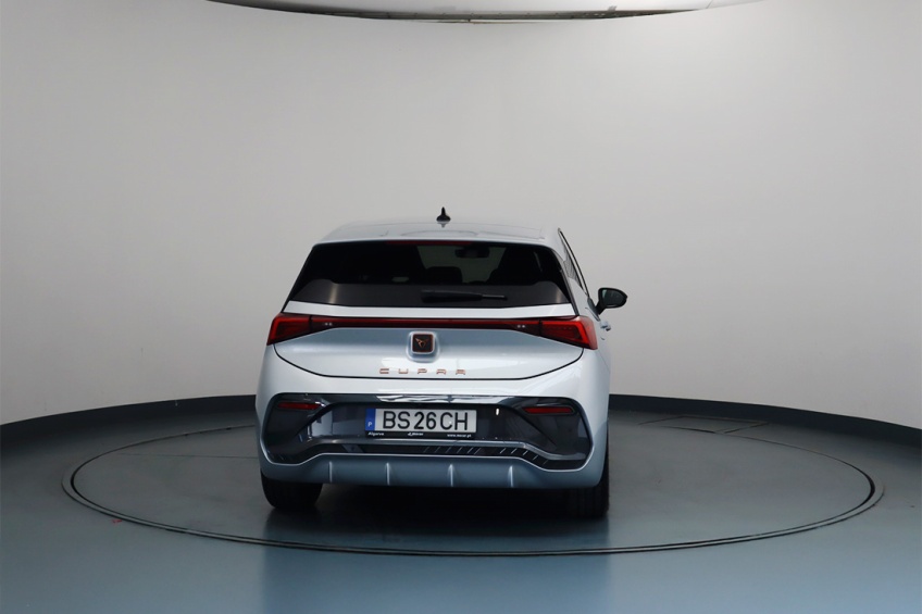Cupra BORN E-BOOST 59 KWH 231 CV