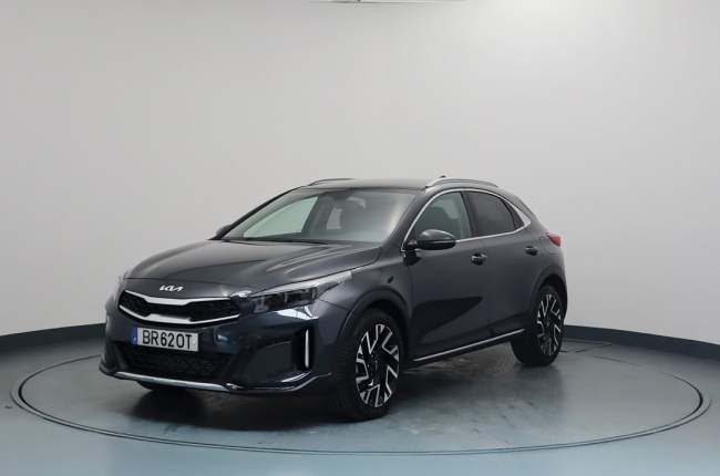 Kia XCEED 1.5T-GDi 7DCT MHEV TECH Kia XCEED 1.5T-GDi 7DCT MHEV TECH