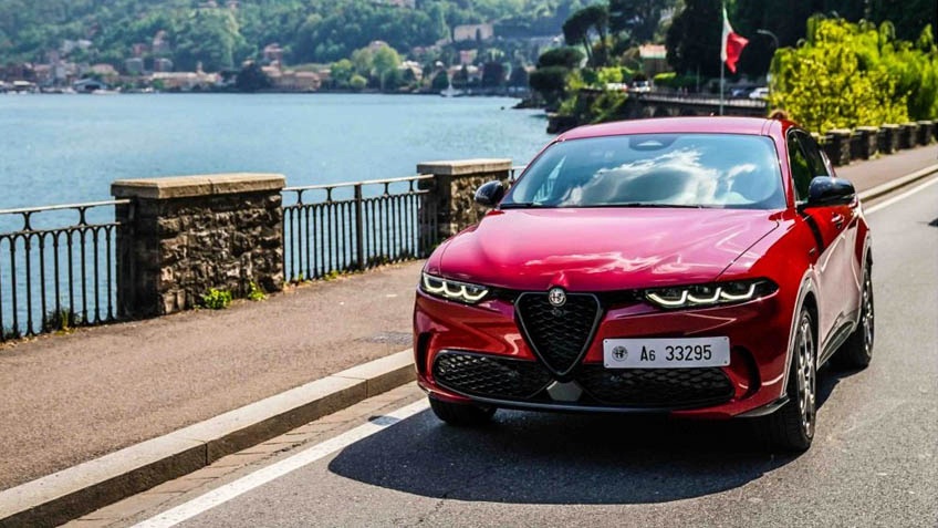 Alfa Romeo é a marca premium multi-energias com maior crescimento no mercado nacional