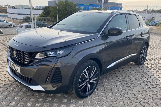 Peugeot 3008 GT PACK HYBRID 225CV e-EAT8 Peugeot 3008 GT PACK HYBRID 225CV e-EAT8