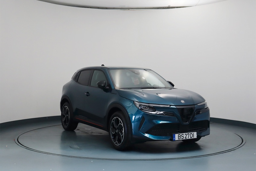Alfa Romeo Junior Elettrica Speciale 156Cv 50kWh FWD