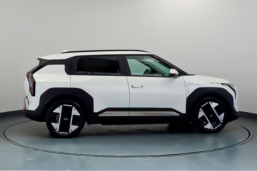 Kia EV3 TECH 82KWH