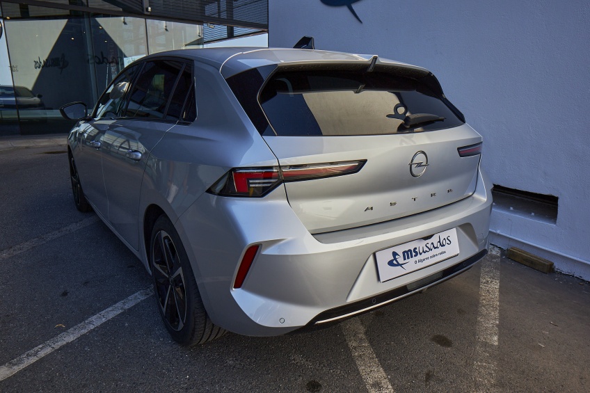Opel Astra Elegance 1.2T 130 Cv