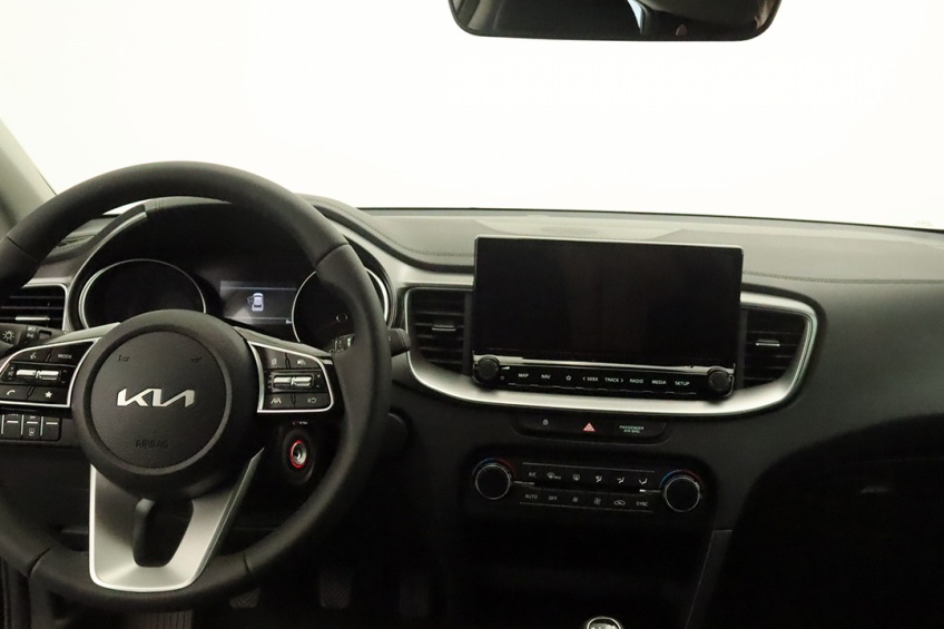 Kia XCEED 1.0T-GDi 6MT DYNAMIC