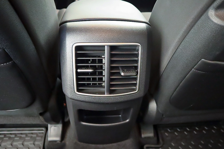 Kia SPORTAGE 1.6T-GDi 6MT DRIVE