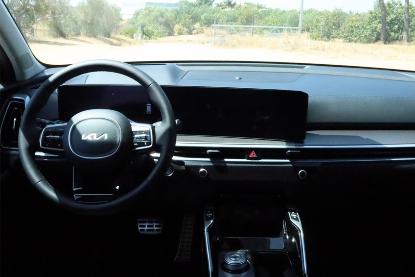 Kia SORENTO 1.6T-GDi HEV 7L 2WD 6AT CONCEPT+SRF