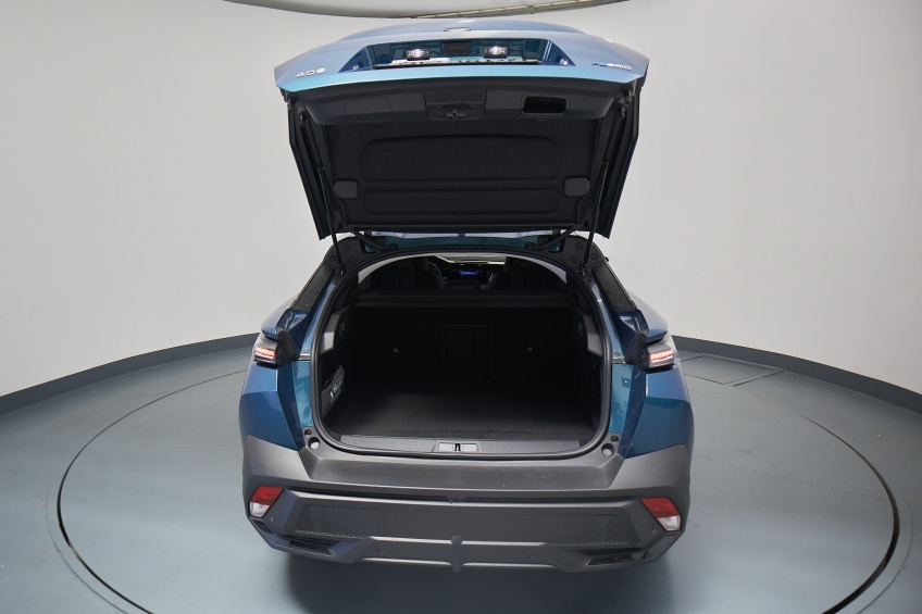 Peugeot 408 Allure Plug-In Hybrid