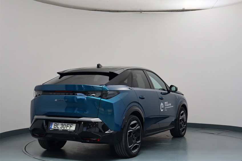 Peugeot E-3008 GT ELTRICO 210CV 157KW BATERIA 73KWh