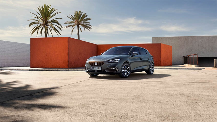 SEAT Leon atualizado surge com novos motores e interiores melhorados