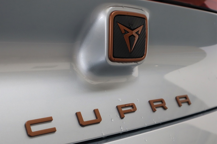 Cupra BORN E-BOOST 59 KWH 231 CV