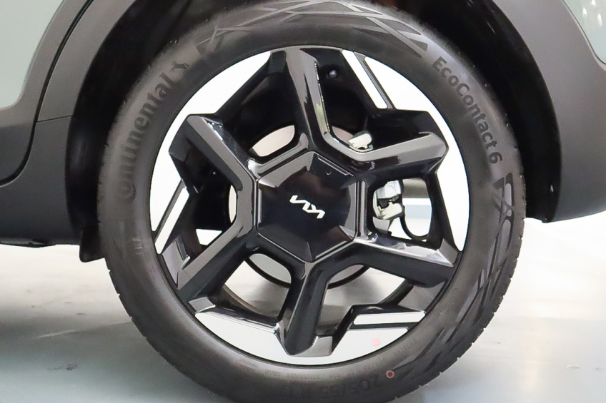 Kia Stonic 1.0T-GDi 6MT DRIVE