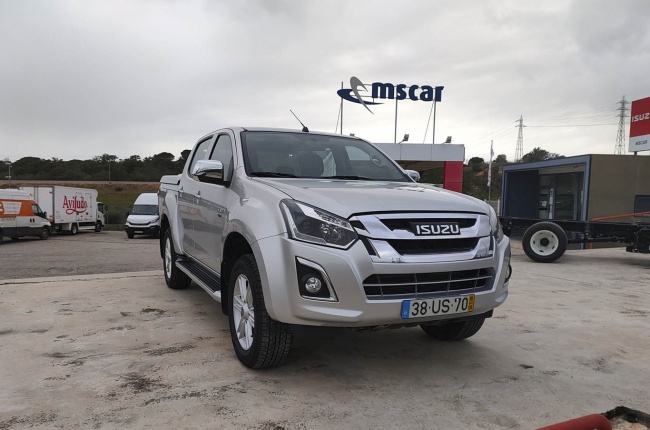 Isuzu D-MAX LS 5 ATX 4X4 1.9 164CV Isuzu D-MAX LS 5 ATX 4X4 1.9 164CV