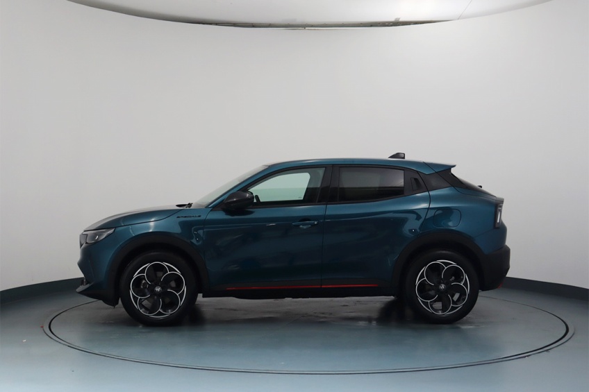 Alfa Romeo Junior Elettrica Speciale 156Cv 50kWh FWD