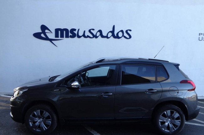 Peugeot 2008 Style 1.6 HDI 75CV Peugeot 2008 Style 1.6 HDI 75CV