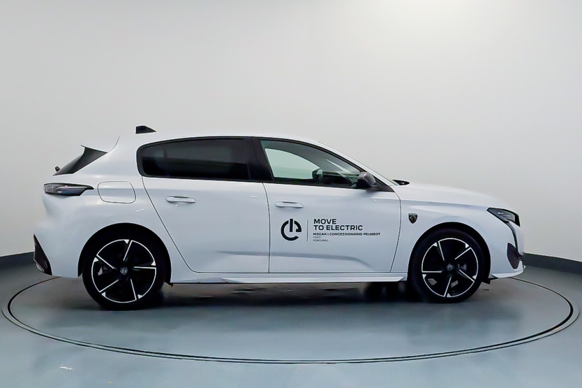 Peugeot E-308  BATERIA 54 KWH FIRST EDITION