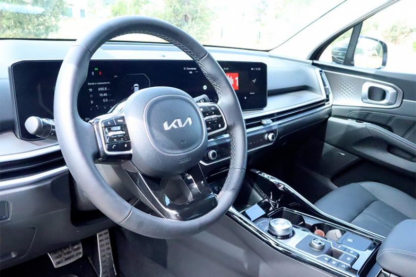 Kia SORENTO  HEV 2WD 6AT CONCEPT+SRF