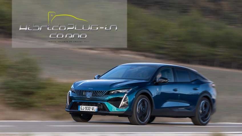 PEUGEOT 408 GT Plug-in Hybrid eleito Hbrido Plug-in do Ano 2023