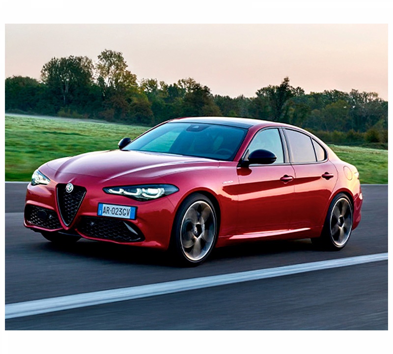GIULIA 2.2 Turbo Diesel 210Cv SPRINT AT8 Q4 DESDE 715€/ mês GIULIA 2.2 Turbo Diesel 210Cv SPRINT AT8 Q4 DESDE 715€/ mês