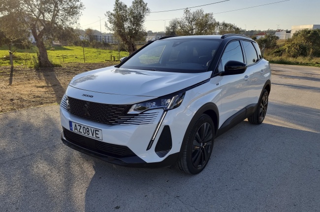 Peugeot 3008 GT Pack 1.5 BlueHDi 130 Cv EAT8 Auto Peugeot 3008 GT Pack 1.5 BlueHDi 130 Cv EAT8 Auto