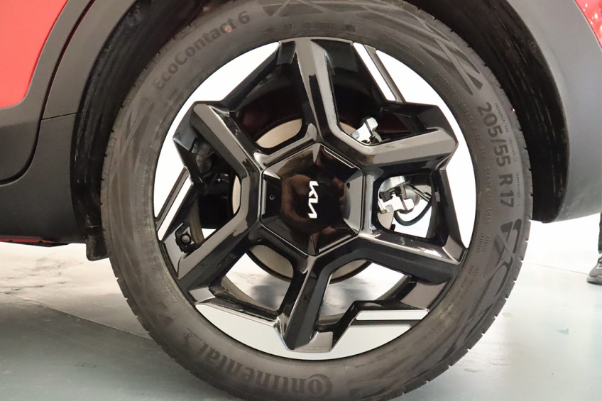 Kia KIA STONIC 1.0T-GDi 6MT DRIVE