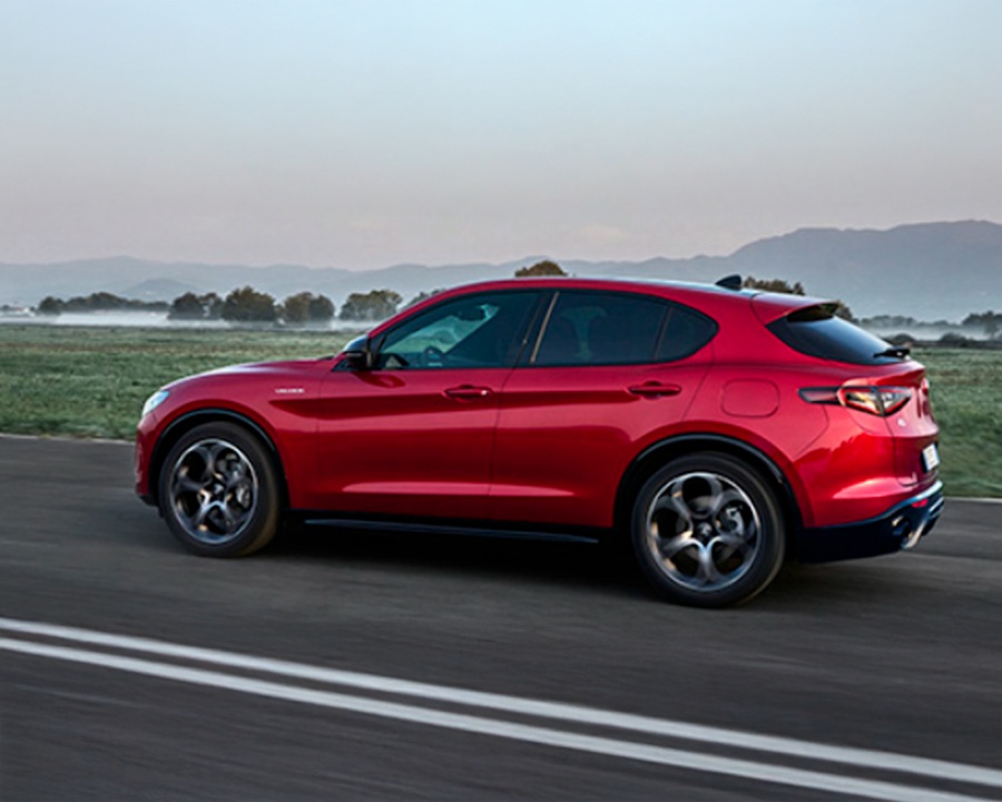 ALFA ROMEO STELVIO 2.2 TURBO DIESEL 210CV SPRINT AT8 Q4, DESDE 850€/ mês* ALFA ROMEO STELVIO 2.2 TURBO DIESEL 210CV SPRINT AT8 Q4, DESDE 850€/ mês*