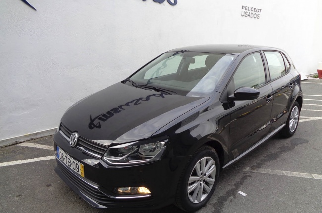 Volkswagen Polo Confortline 1.4 TDI 75CV Volkswagen Polo Confortline 1.4 TDI 75CV