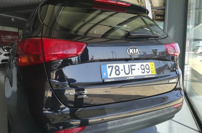 Kia Ceed SW 1.0 T-GDI NAV LIVE 6MT Kia Ceed SW 1.0 T-GDI NAV LIVE 6MT