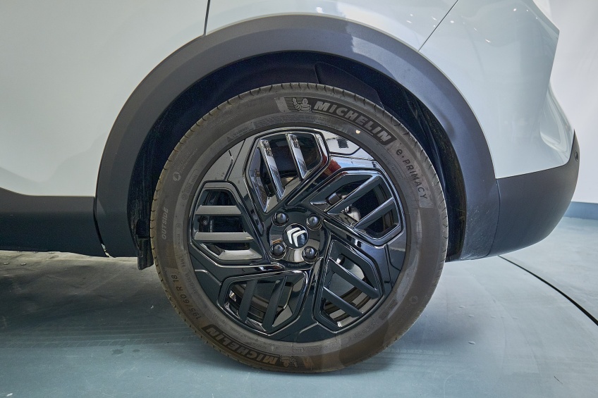 Citron -C4 400 -Series Collection 156 Cv Auto
